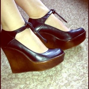 Jessica Simpson Wedges
