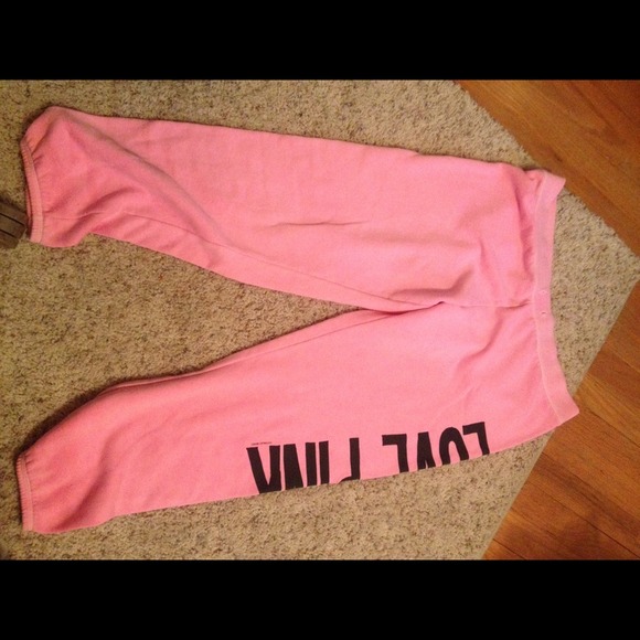 Victoria secret sweat capris LARGE RESERVED BTWIGG