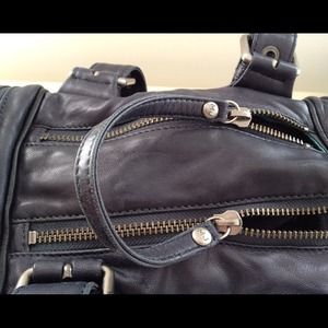Marc Jacobs Bags - PRICE REDUCED ⬇ Rare Marc Jacobs bag Marc Jacobs Bags - PRICE REDUCED ⬇ Rare Marc Jacobs bag