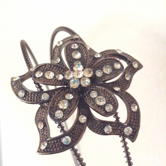 Free People Accessories - Free People Floral Head Band