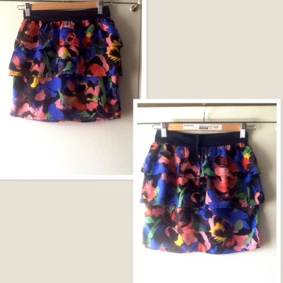 H&M Dresses & Skirts - 🚫SOLD🚫🎉HOST PICK🎉⬇REDUCED💲⬇H&M Skirt