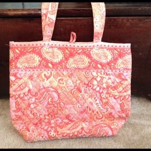 🚫🚫SOLD Vera Bradley Pink Paisley Tote🚫🚫