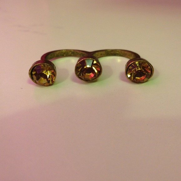 Two Finger Ring - Picture 2 of 2