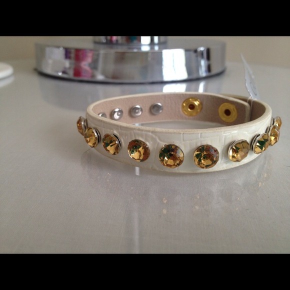 Brand New!! Guess Rhinestone Studded Bracelet