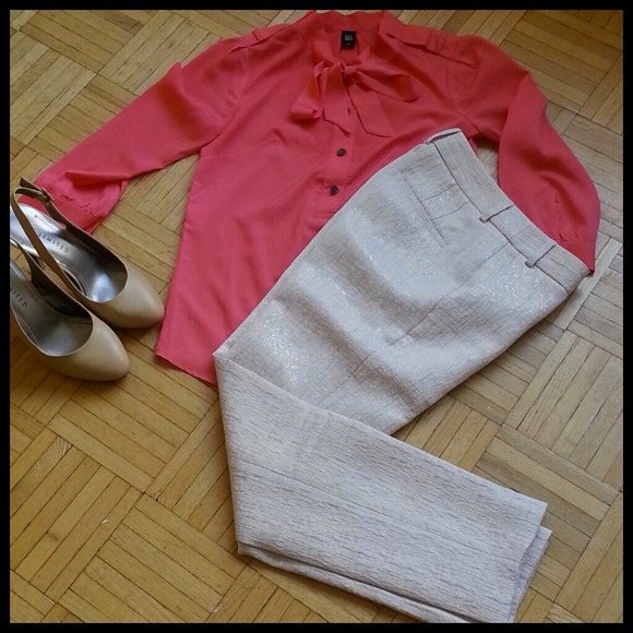 *SOLD* EXPRESS Cream/gold ankle pants Sz 00
