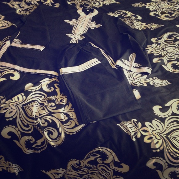 **reduced***Moroccan men jabadore