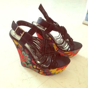 gorgeous wedges.!!