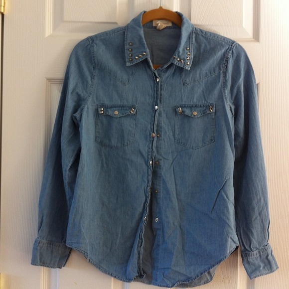 Studded Denim Shirt, light blue