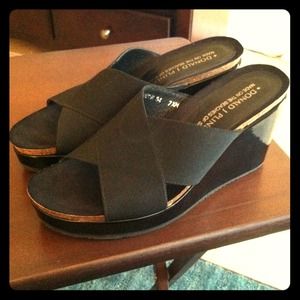 Patent leather wedge sandal!