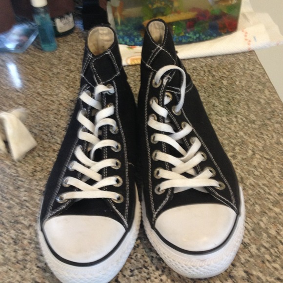 levis Shoes - Bundle Levi's sneakers  blk wht top earrings