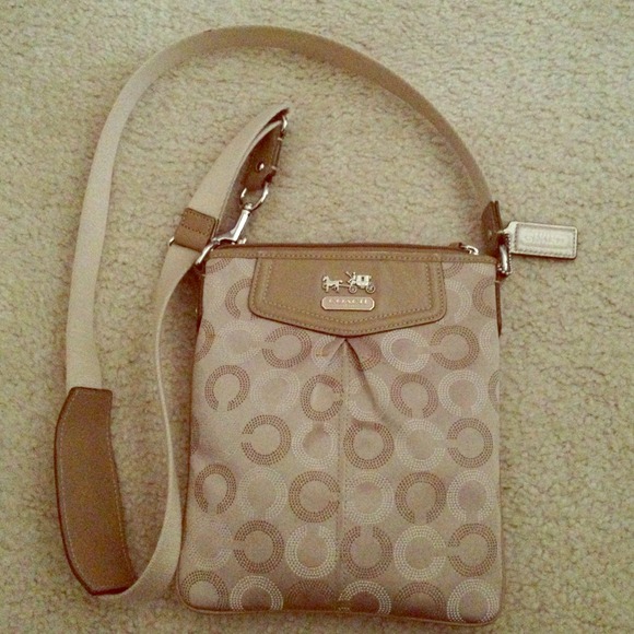 ⭐REDUCED⭐Coach Crossbody bag