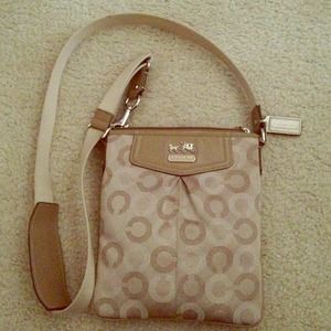 ⭐REDUCED⭐Coach Crossbody bag