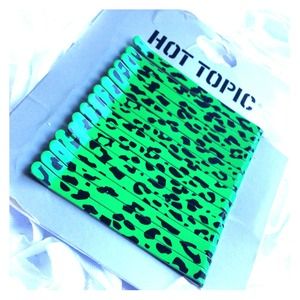 Green Leopard Bobby Pins