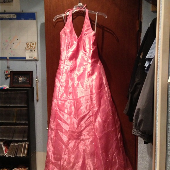 Prom dress - Picture 2 of 3
