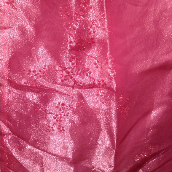 Prom dress - Picture 3 of 3