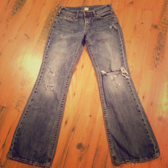 Hold..Silver jeans size 27 reduced!!