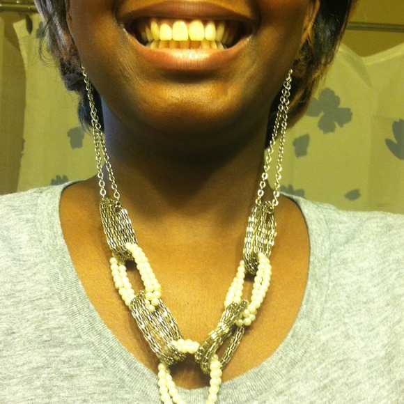 Earrings/necklace