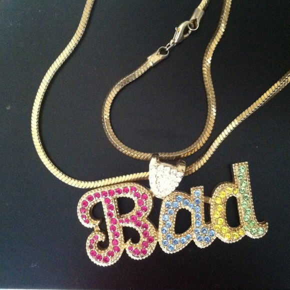 BAD Gold chain.Not real gold