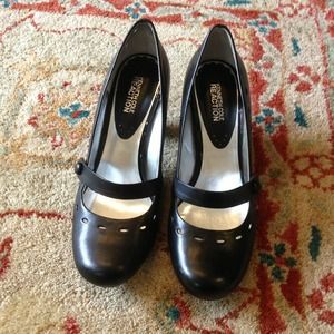 Kenneth Cole REACTION Marry Janes