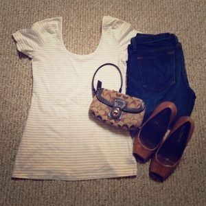 Reduced! Old Navy Scoop Neck Tee