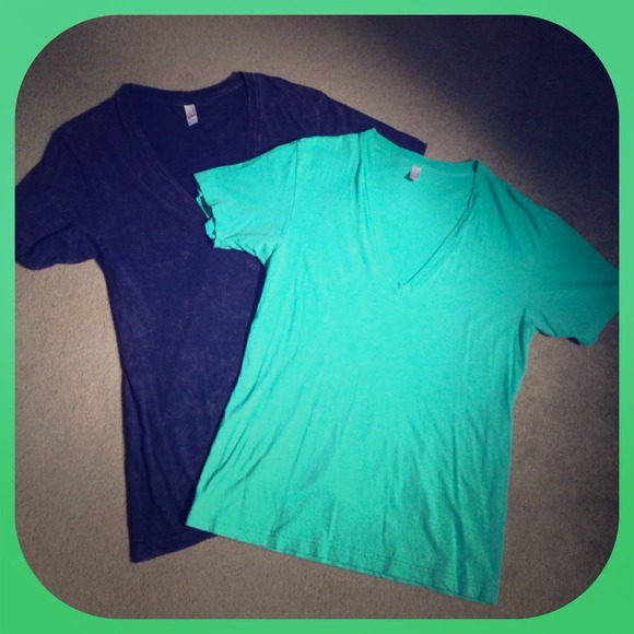 🚫SOLD🚫 Bundle of American apparel v neck shirts