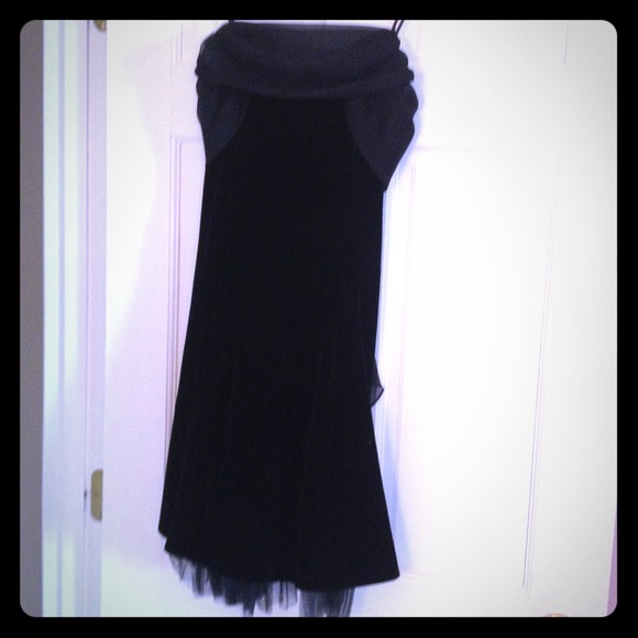 Gorgeous Black Velour Dress!!