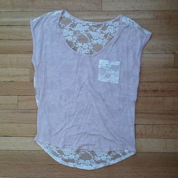 🔴SOLD🔴Blush Lace Back top - Picture 2 of 4