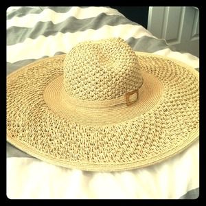 Nine West Floppy Straw hat