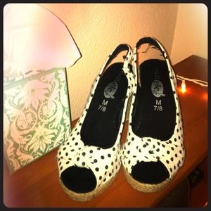 Black and White Polka Dot Wedges