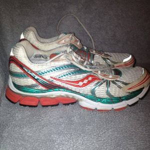 Saucony triumph 8 tennis