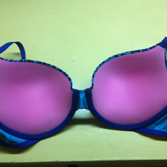 🚫SOLD🚫32DD Blue Leopard Victoria's Secret Bra - Picture 4 of 4