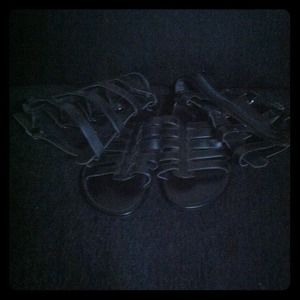 💢SOLD!!!💢 Black Gladiator Sandals. NWOT.