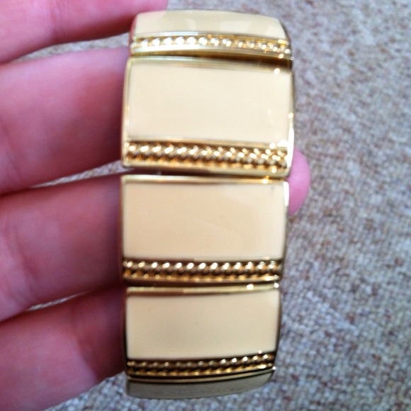 LOWERED PRICE! Kenneth Jay Lane Gold Tone Watch - Picture 3 of 4