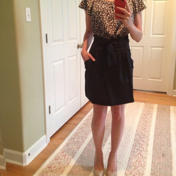 H&M Dresses & Skirts - SOLD in BUNDLE-H&M Tie Front Skirt