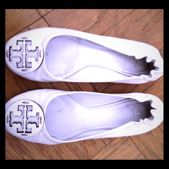White Tory Burch Flats Perfect for Summer! $50