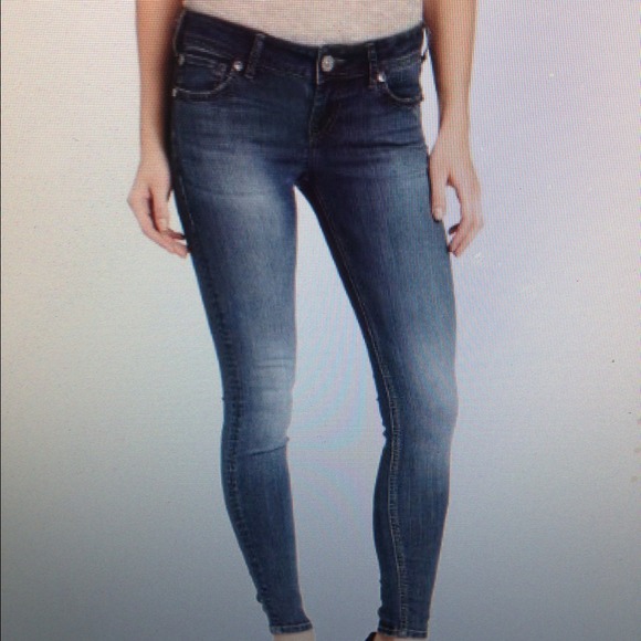 🌹SILVER🌹November Jegging Jeans