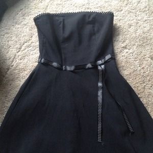 Black tube dress with tool