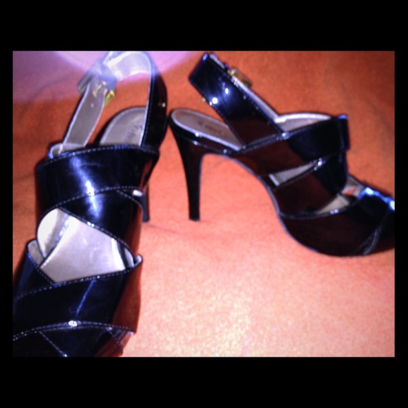 Gorgeous Black heels