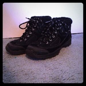 Black laced boot shoes