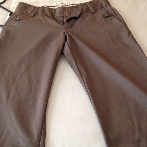 Cute tan Capri pants