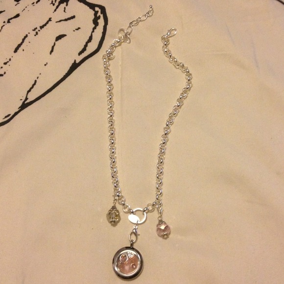 Origami owl necklace