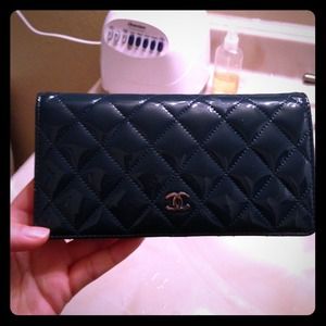 Chanel wallet