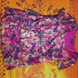 🌺Pretty lace three layer top🌺