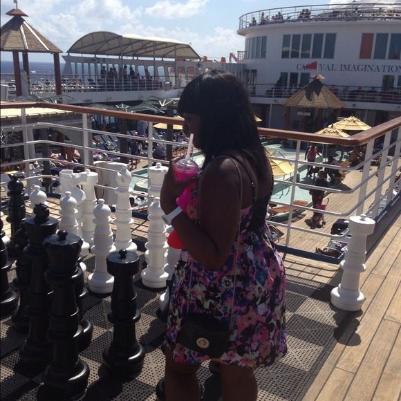 Colorful flower day dress - Picture 2 of 3