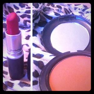 MAC bundle for Nikki...