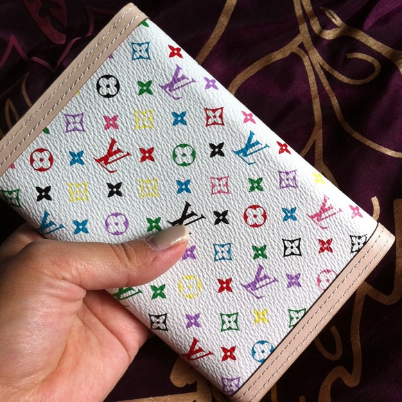 🚫SOLD in bundle for @florlizbeth0701🚫LV wallet - Picture 4 of 4