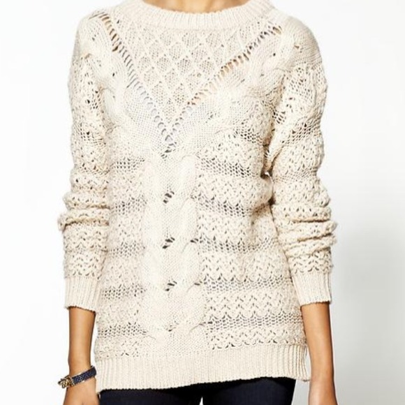 ❌SOLD❌Thread for thoughts library sweater!