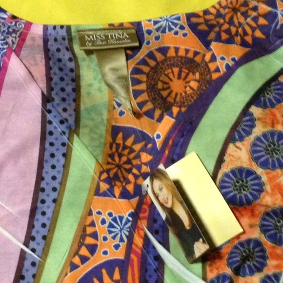 Empire waist dress - Picture 2 of 3