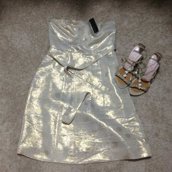 limited Dresses & Skirts - Cute dress never used