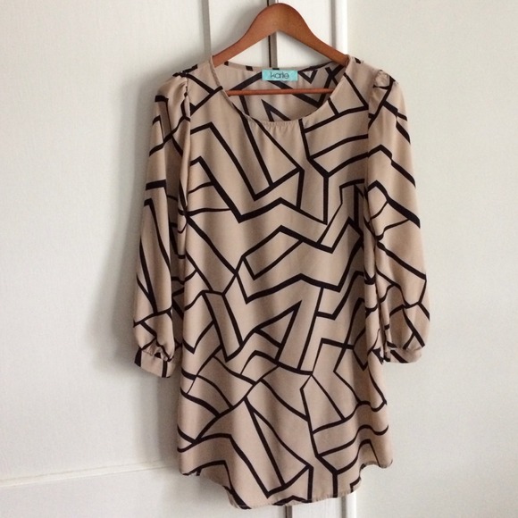 Karlie Dresses & Skirts - 🎉HOST PICK 🎉 Karlie silky dress